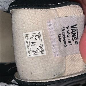 Off-white platformed checkered vans